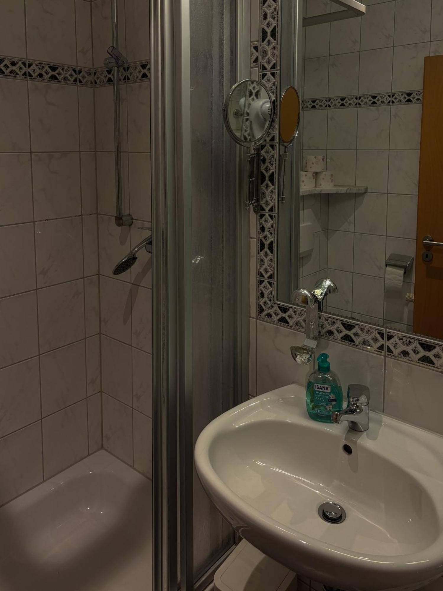 Stadthotel Kolpinghaus - Vier Ecken Werne מראה חיצוני תמונה